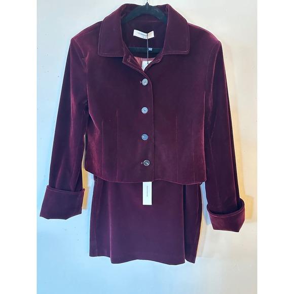 Commense Dresses & Skirts - Commense Burgundy Velvet Two Piece Skirt Set Cropped Jacket Mini Skirt Small NWT